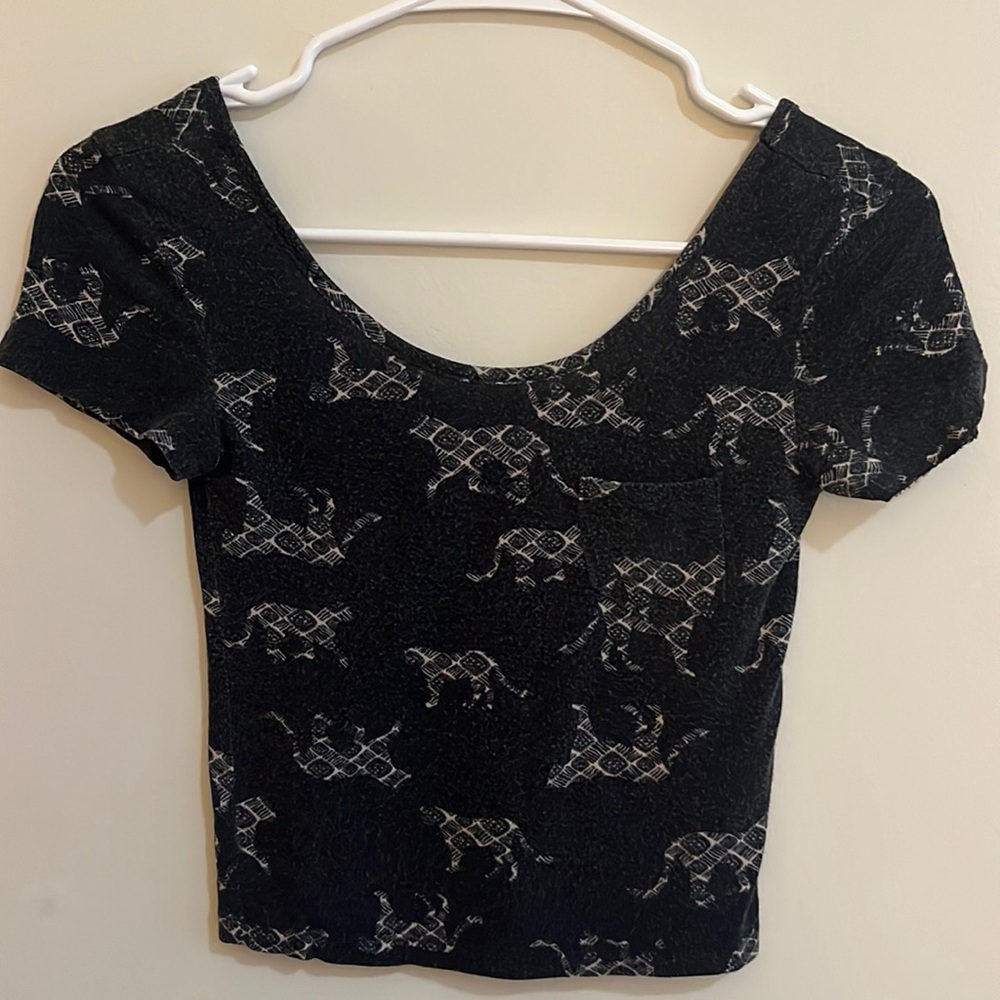 Black Tiger Print Scoop Neck Tee Size S